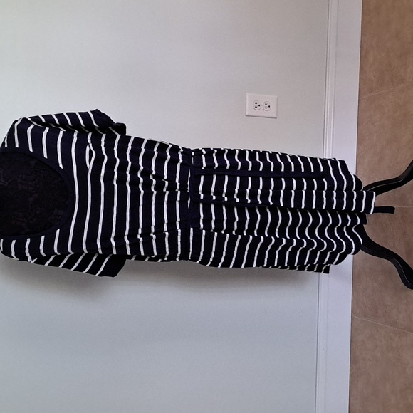 Basic Editions - Picture 6 of 9